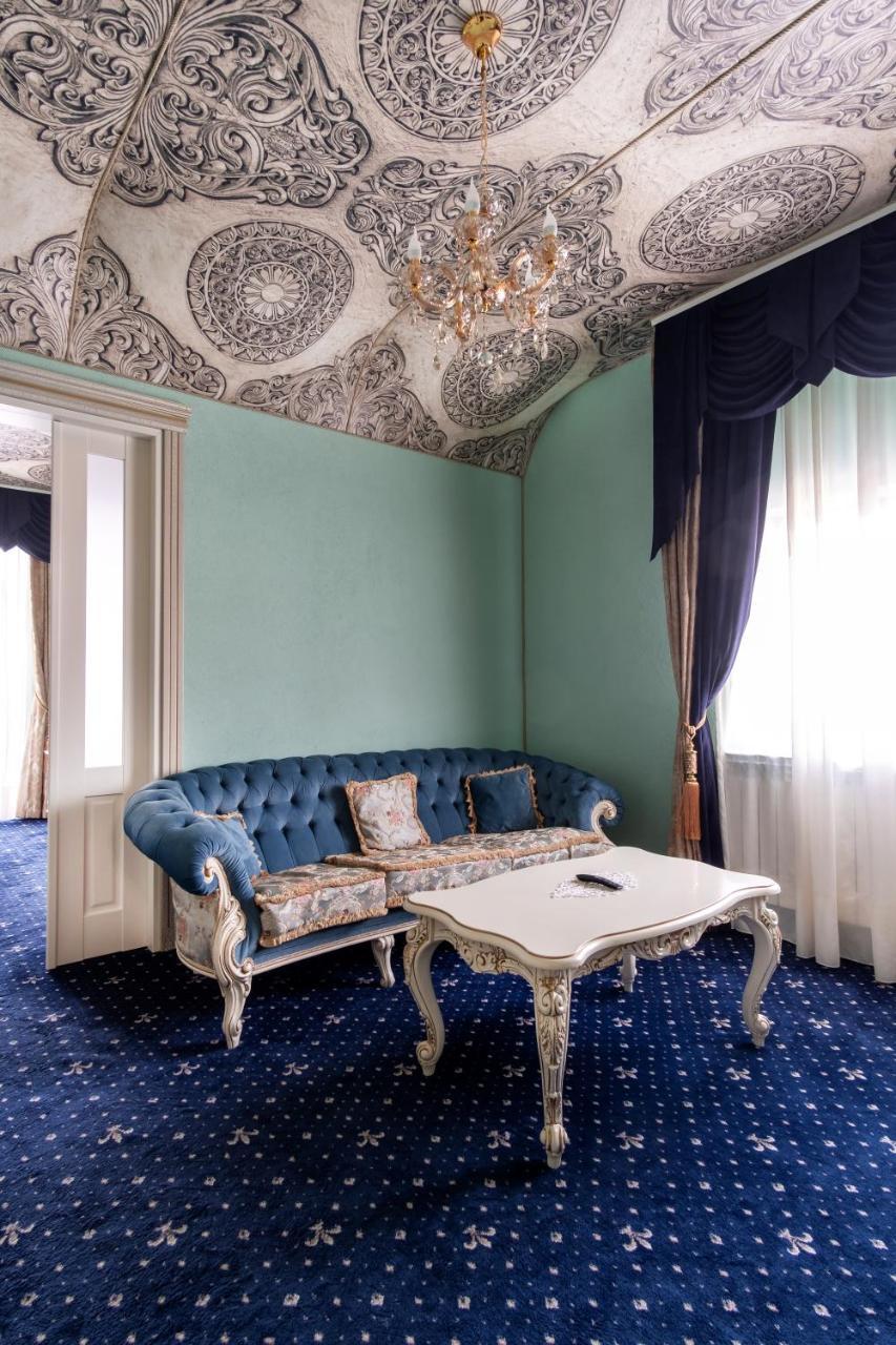 Jmr Royal -Luxury Rooms & Private Sauna Constanţa Exteriör bild